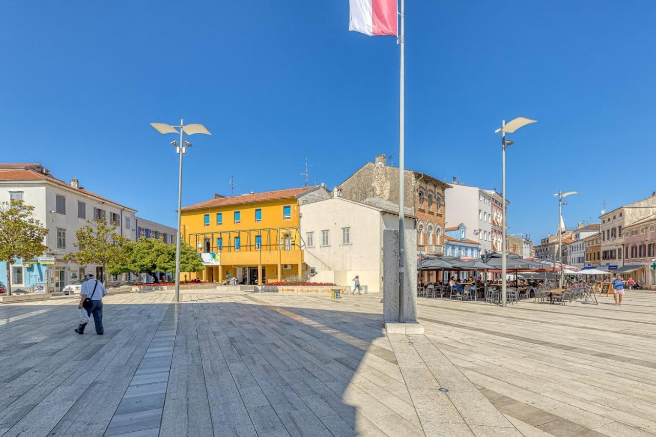 Rooms On Liberty Square Poreč Exterior foto